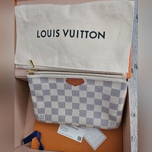 Louis vuitton double zip pochette